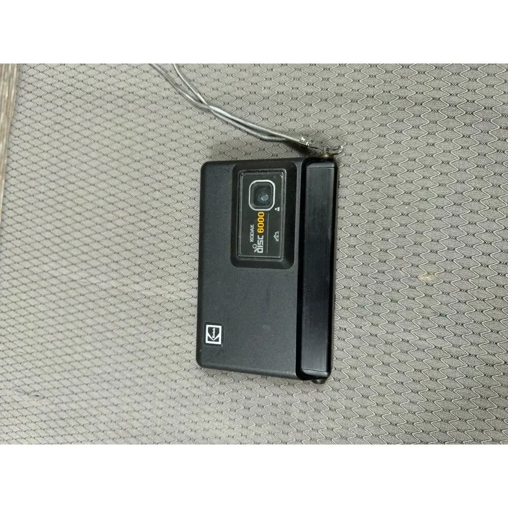 Vintage Kodak Disc 6000 Black Disc Film Camera Point Shoot Auto Flash USA 80s